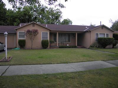 1044 W 23rd St, Merced, CA 95340 photo 2