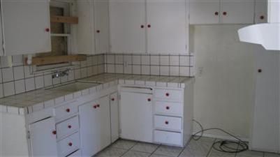 811 Martinez St, Turlock, CA 95380 photo 2