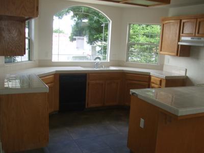 856 S Berkeley Ave, Turlock, CA 95380 photo 3