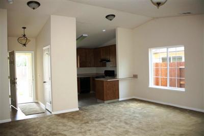 504 E Oak St, Lodi, CA 95240 photo 4