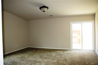 504 E Oak St, Lodi, CA 95240 photo 8