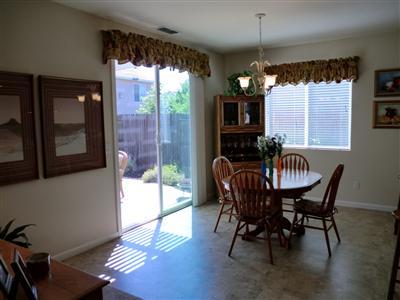 5537 Jonesboro Way, Sacramento, CA 95835 photo 14