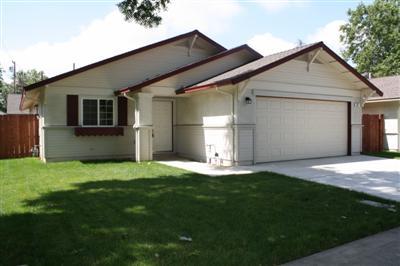 502 E Oak St, Lodi, CA 95240 photo 1