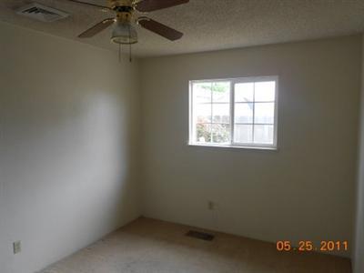 3309 Moonview Dr, Ceres, CA 95307 photo 4