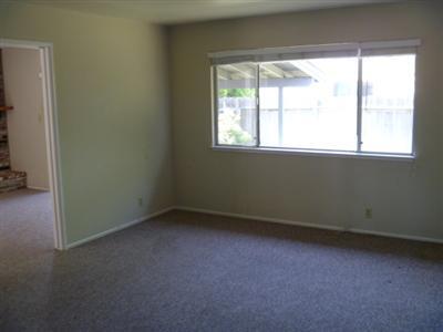 2100 W Corbin Ln, Lodi, CA 95242 photo 2