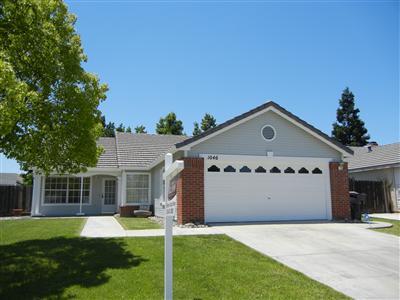 1046 Lourence Dr, Tracy, CA 95376 photo 1
