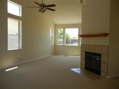 2935 Corbett Ln, Tracy, CA 95376 photo 2