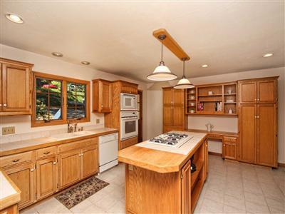 327 Diana St, Placerville, CA 95667 photo 2
