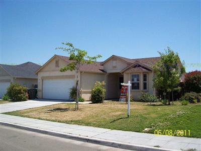 1532 Lacreta, Madera, CA 93638 photo 2