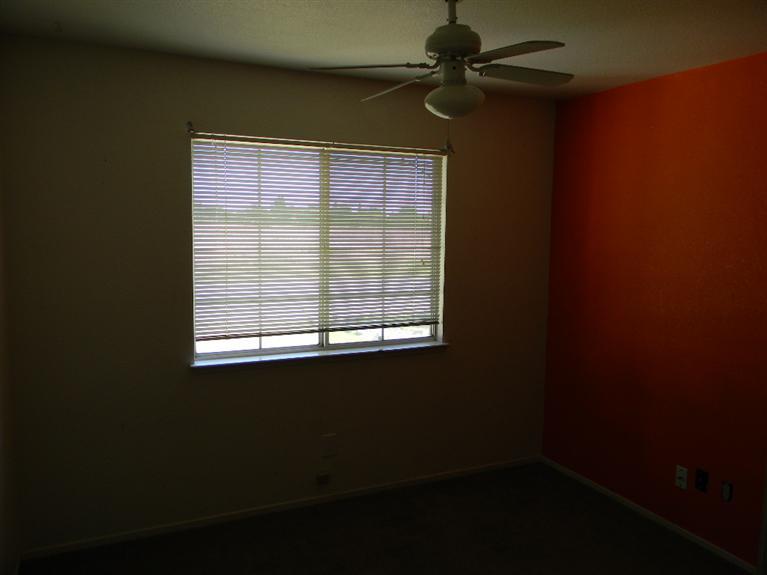 918 Ayers Ln, Galt, CA 95632 photo 5