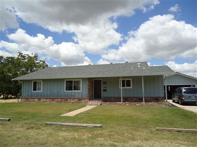401 Poplar St, Galt, CA 95632 photo 1