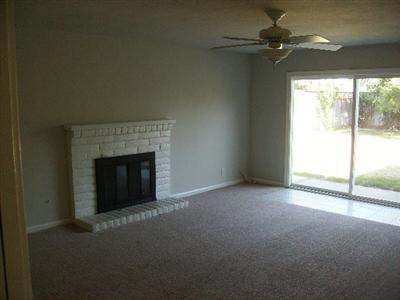 874 E Alameda St, Manteca, CA 95336 photo 4