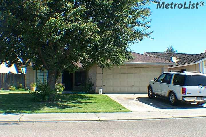 1321 Bailey Dr, Ripon, CA 95366 photo 1