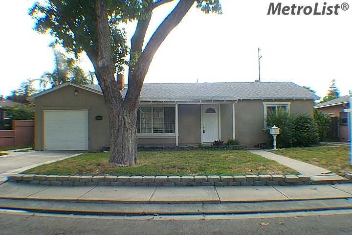 216 Gregory Ln, Modesto, CA 95354 photo 1