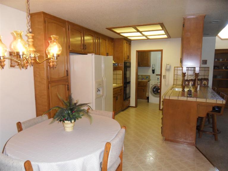 2420 Mack Ct, Modesto, CA 95358 photo 4