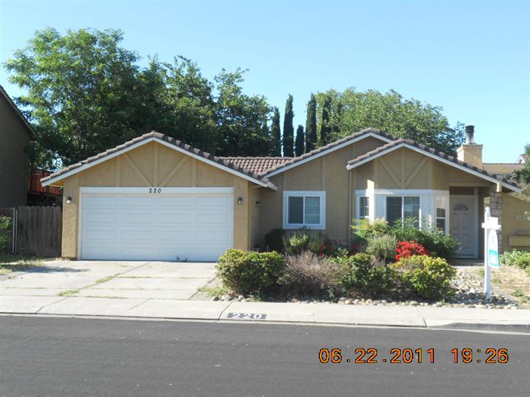 220 Brannon Dr, Tracy, CA 95376 photo 1
