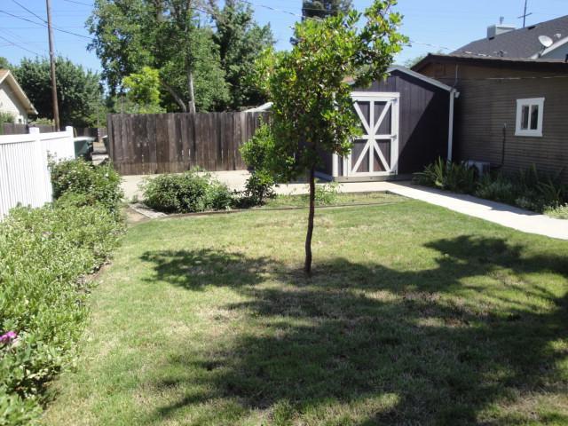 537 Castle St, Modesto, CA 95350 photo 3