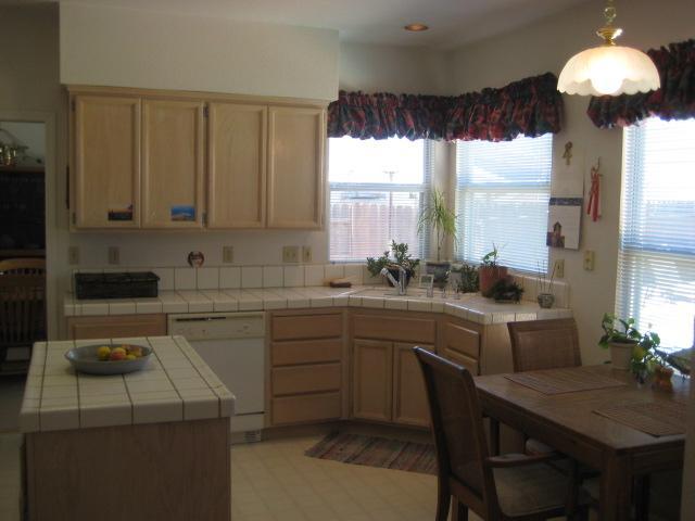 8401 Danby Ct, Antelope, CA 95843 photo 6
