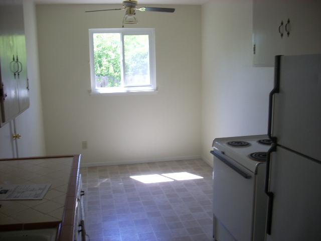 5004 Kahn St, Carmichael, CA 95608 photo 9
