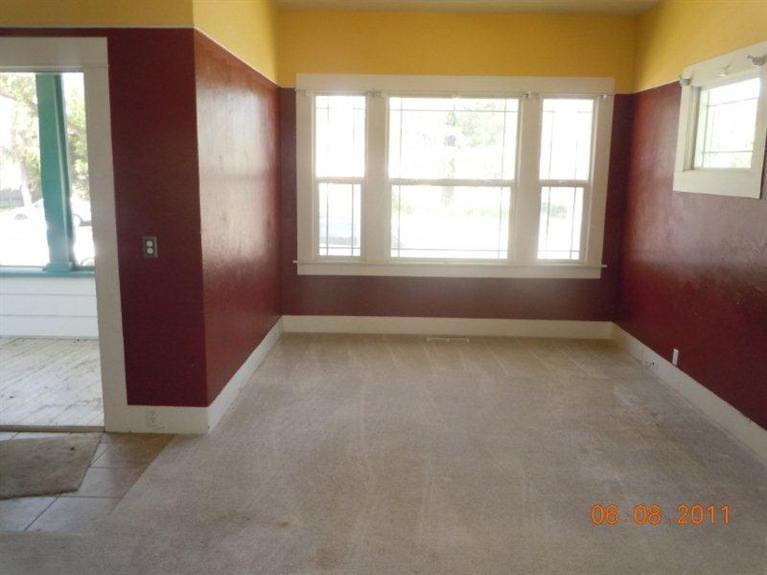 304 7th St, Gustine, CA 95322 photo 3
