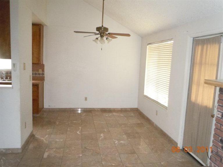 1745 Pepperridge Dr, Turlock, CA 95380 photo 3