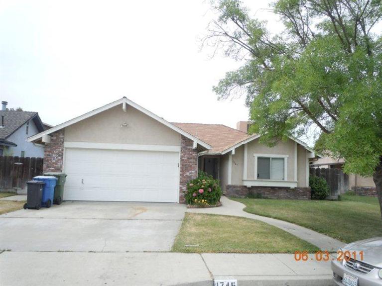 1745 Pepperridge Dr, Turlock, CA 95380 photo 1