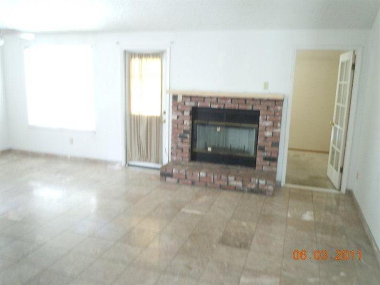 1745 Pepperridge Dr, Turlock, CA 95380 photo 2