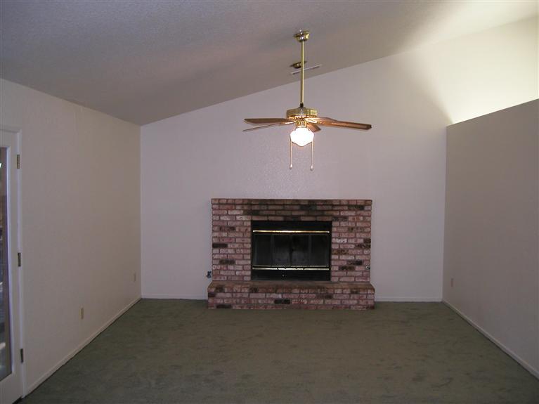 1444 Seneca Ct, Modesto, CA 95358 photo 4