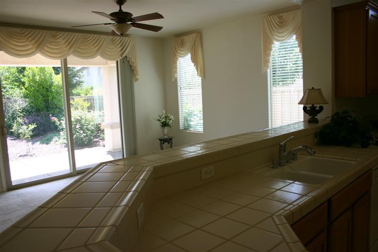 271 Saddlehorn Loop, Lincoln, CA 95648 photo 3