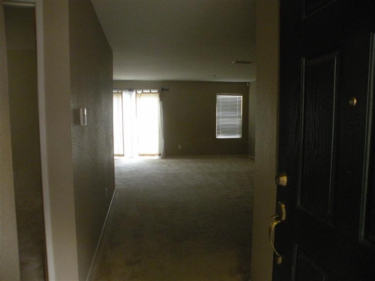 4384 Pinckney Way, Mather, CA 95655 photo 4