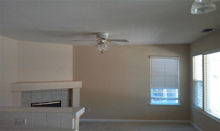 381 Memory Ln, Turlock, CA 95382 photo 2