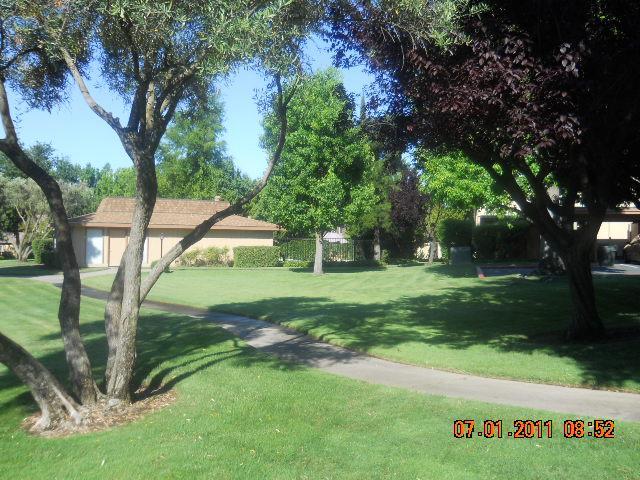 6050 Via Casitas, Carmichael, CA 95608 photo 2