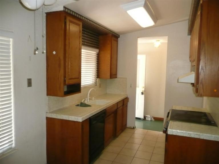 1805 Applegate Dr, Modesto, CA 95350 photo 3