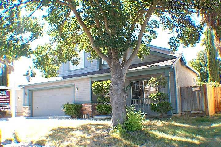 704 Fall River Dr, Modesto, CA 95351 photo 1