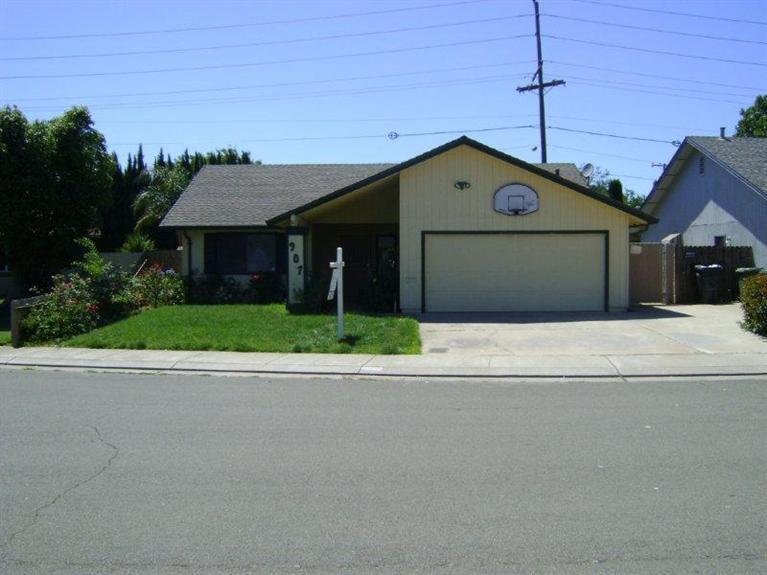 907 Comanche Way, Lodi, CA 95240 photo 1