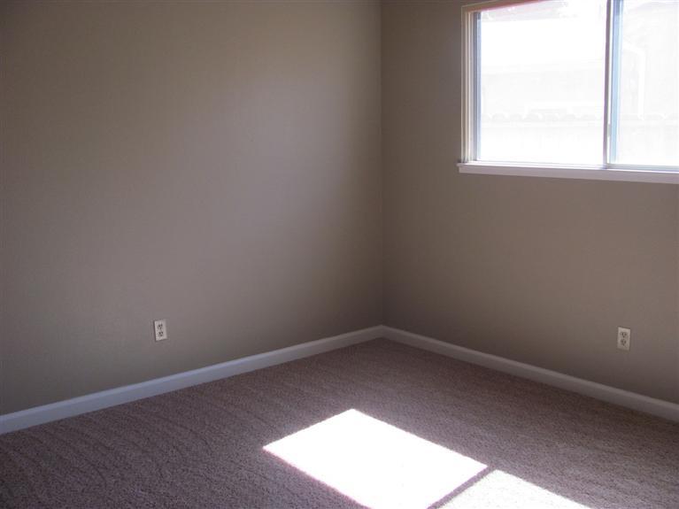 913 Edinburgh Dr, Modesto, CA 95350 photo 8