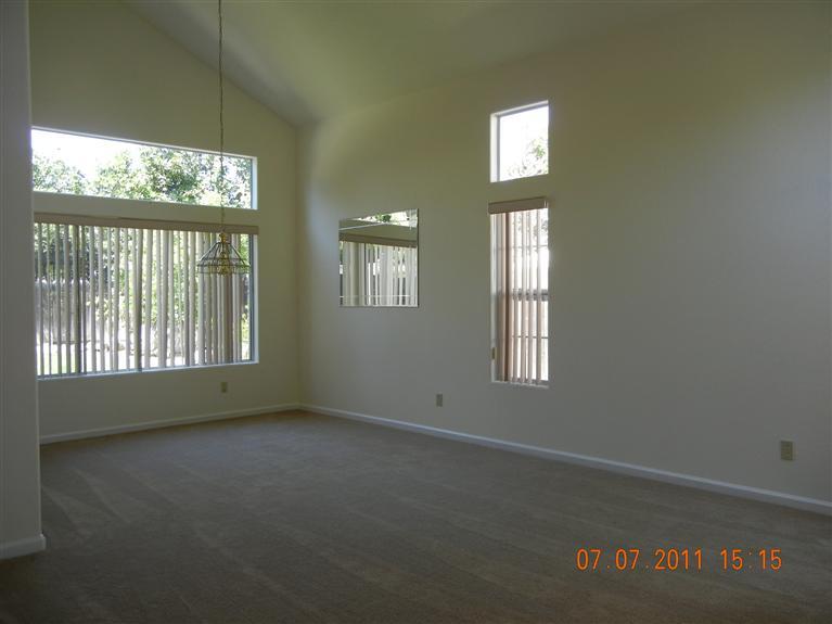 1761 Thomas Dehaven Ln, Tracy, CA 95376 photo 2