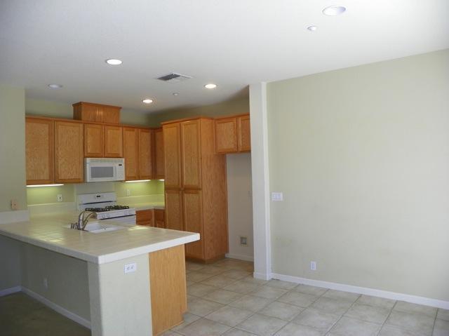 708 Aster St, Winters, CA 95694 photo 2