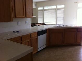 3212 Parkcrest Dr, Modesto, CA 95355 photo 2