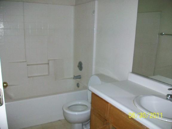 323 S Canal St, Merced, CA 95341 photo 7
