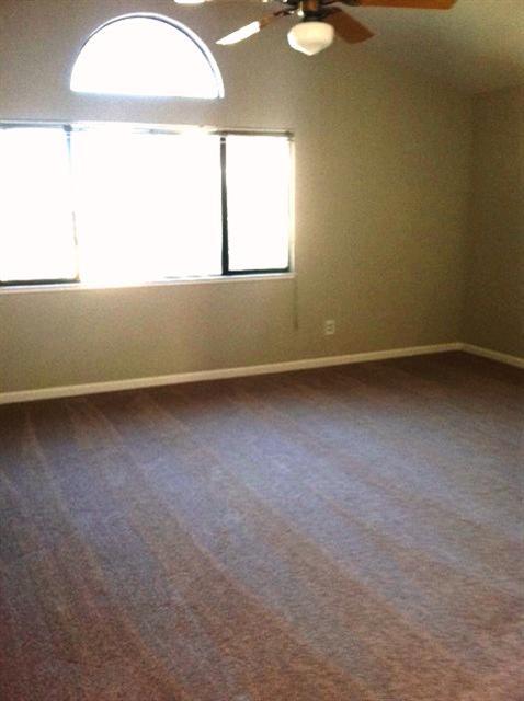 1047 Winters Dr, Manteca, CA 95337 photo 2