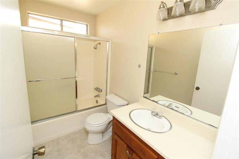 1204 Diablo Ave, Modesto, CA 95358 photo 6