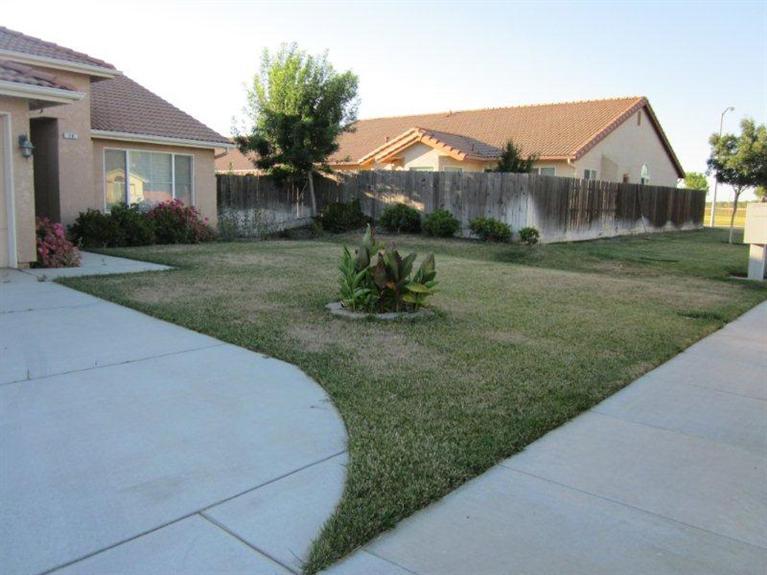 78 Via Marsala, Gustine, CA 95322 photo 2