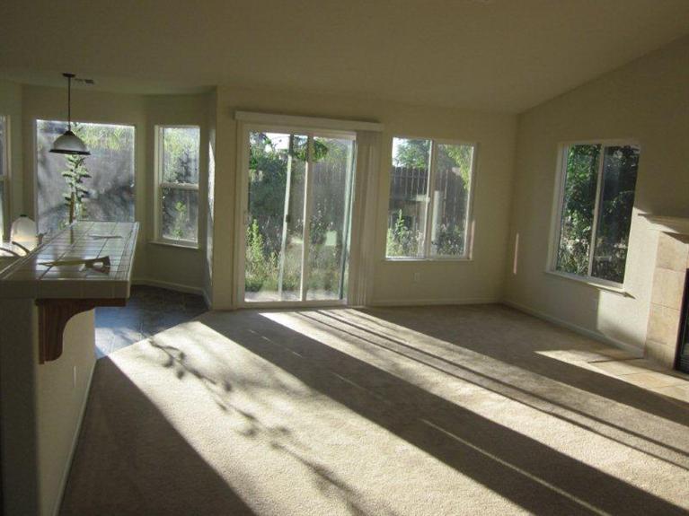 78 Via Marsala, Gustine, CA 95322 photo 4