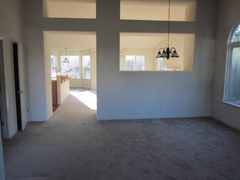 78 Via Marsala, Gustine, CA 95322 photo 3