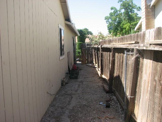 614 Periwinkle Dr, Patterson, CA 95363 photo 11