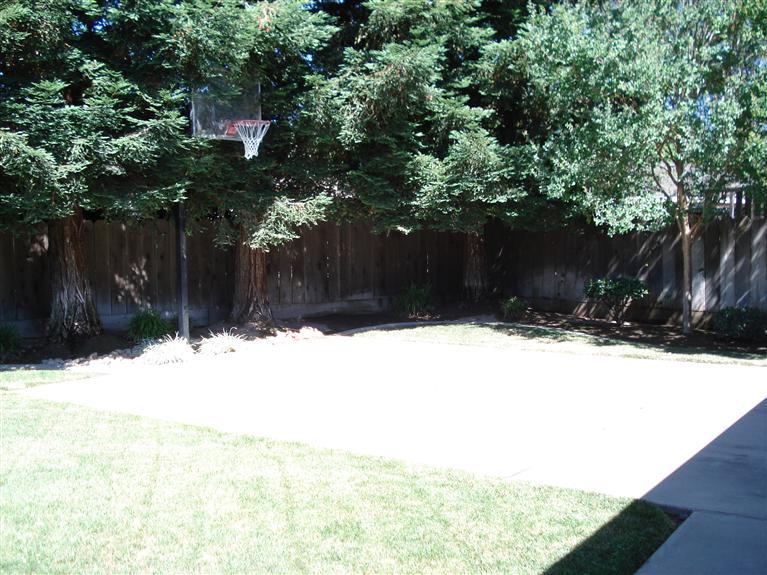 801 Suffolk Ln, Modesto, CA 95355 photo 4