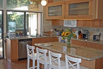 421 Lago Pl, Davis, CA 95616 photo 2
