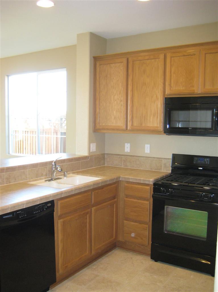 719 Equinox Loop, Lincoln, CA 95648 photo 3