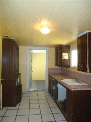 1525 Eureka St, Modesto, CA 95358 photo 5